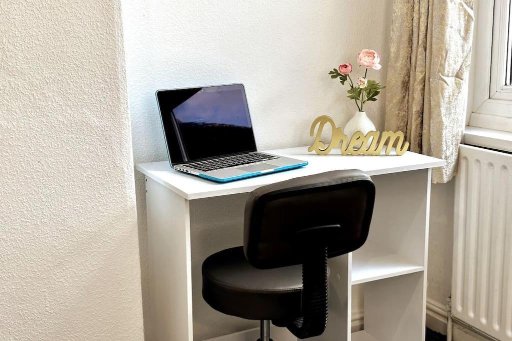 Stayzed G: Edge Of City Centre Holiday home